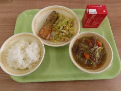 給食