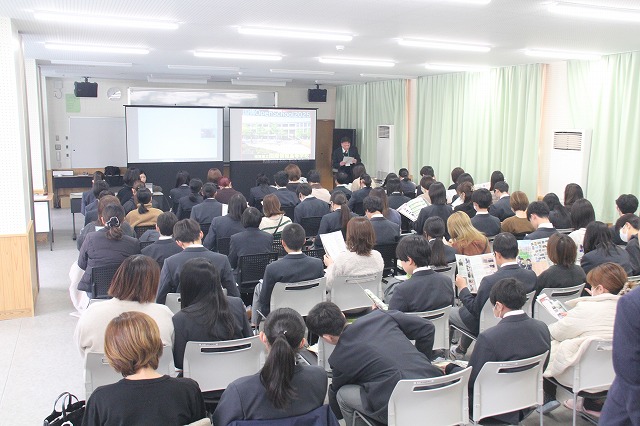 ２年生　進路研修会